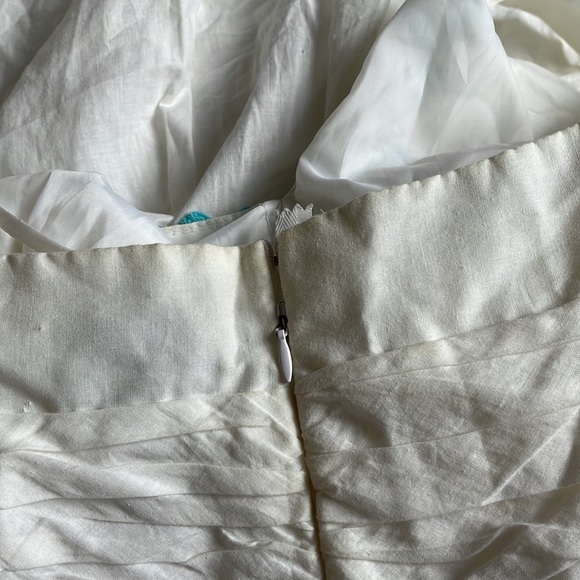 Robbie Bee gorgeous tulle halter embroidered dress - Picture 9 of 13